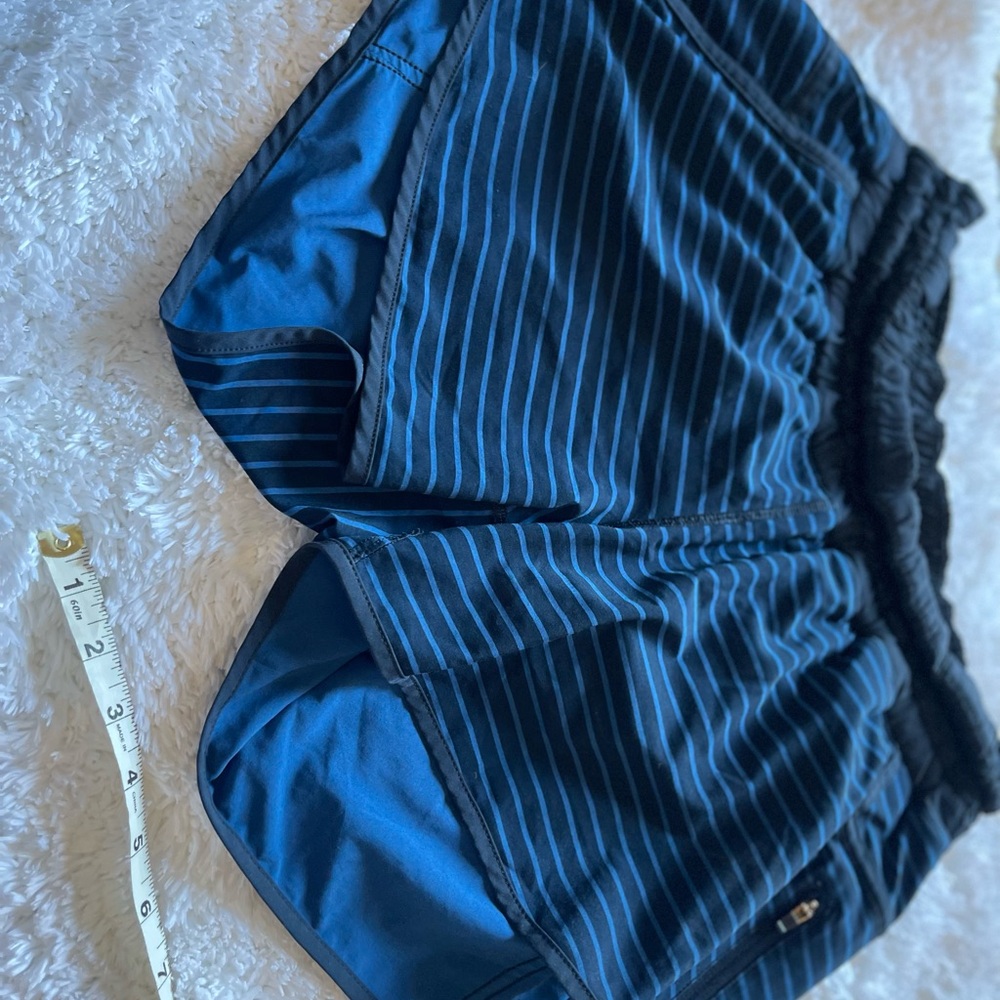 Tracker shorts